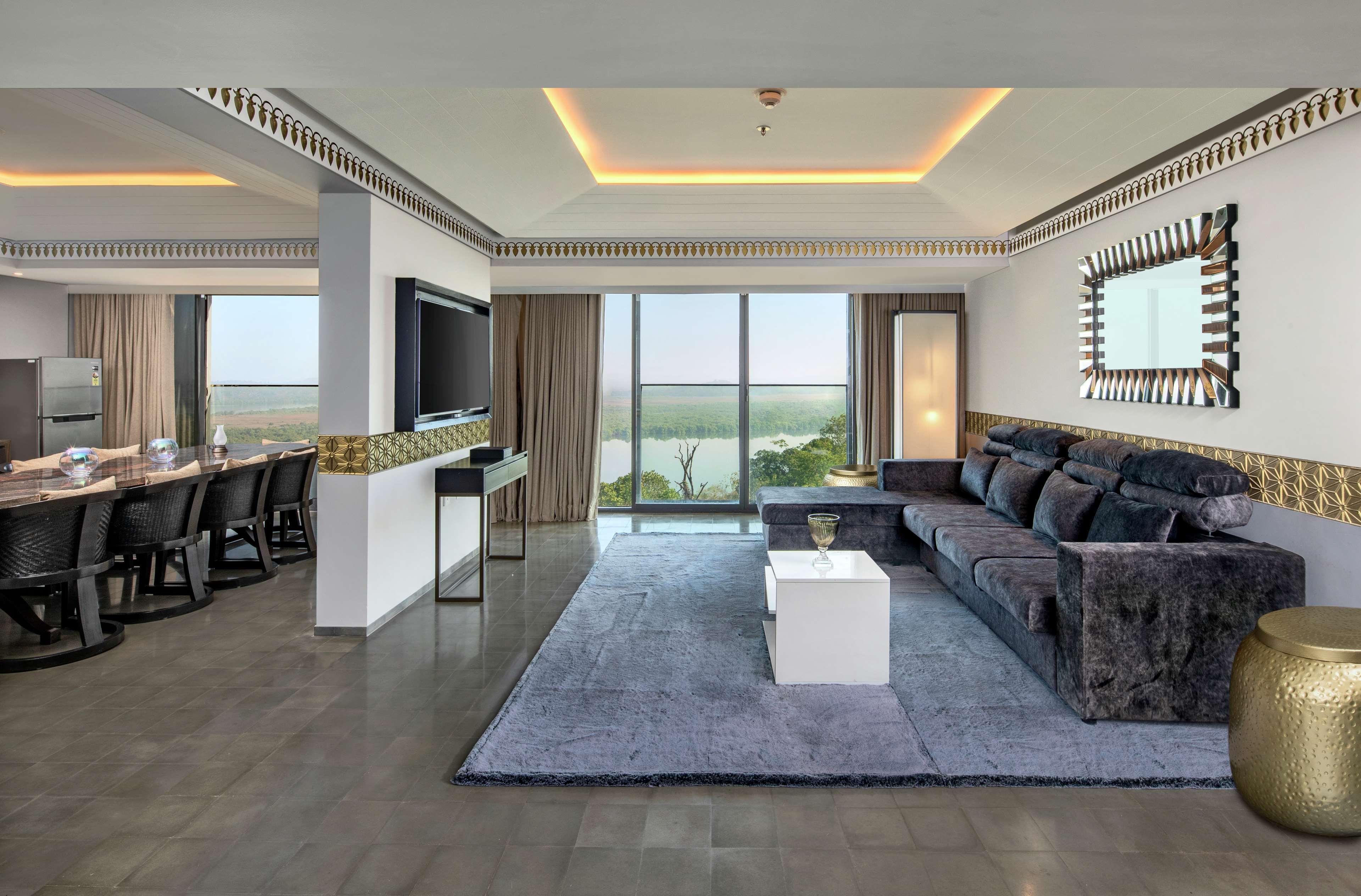 Hotel Doubletree By Hilton Goa - Panaji Exterior foto